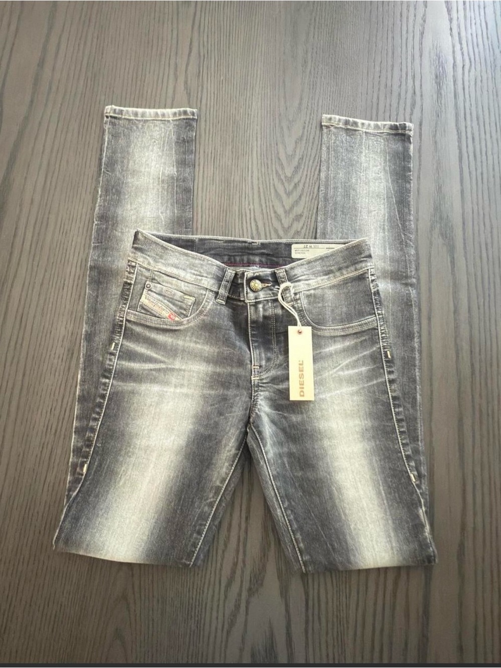 Diesel Womens Washed Gray Jeggings.. Size 27